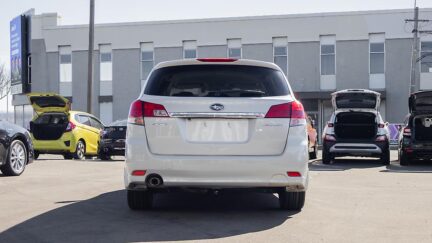 2013 Subaru Legacy Touring wagon 2.5i AWD image 350718