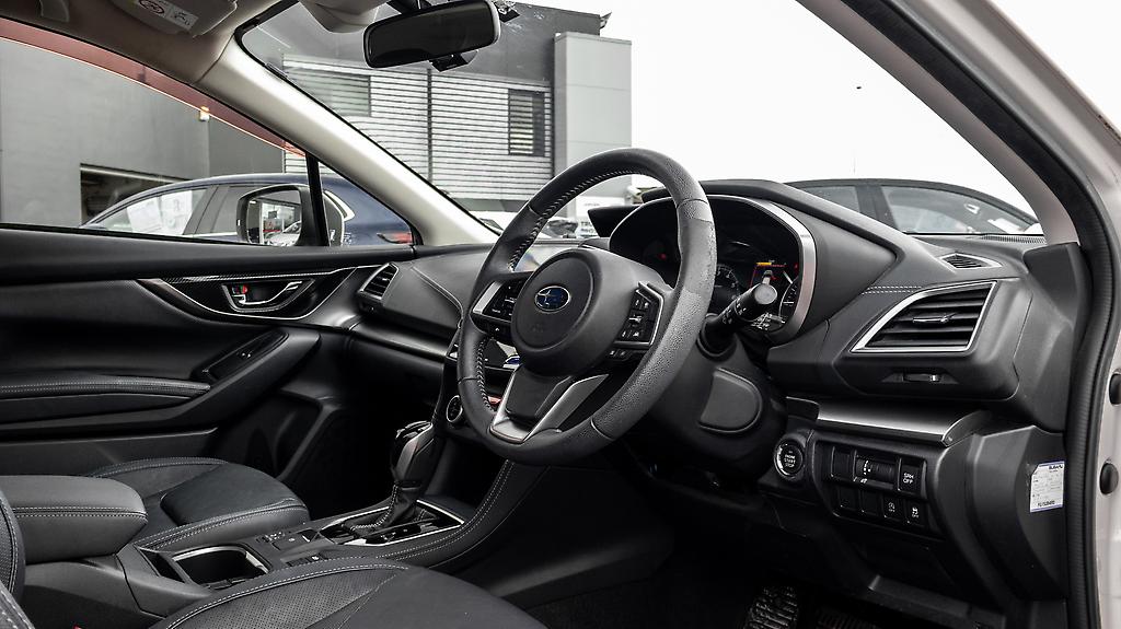 2017 Subaru Impreza Sports 2.0i Eyesight AWD Leather PKG image 349869