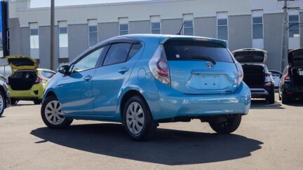 2012 Toyota Aqua G model , Heated seats, Push start image 350783