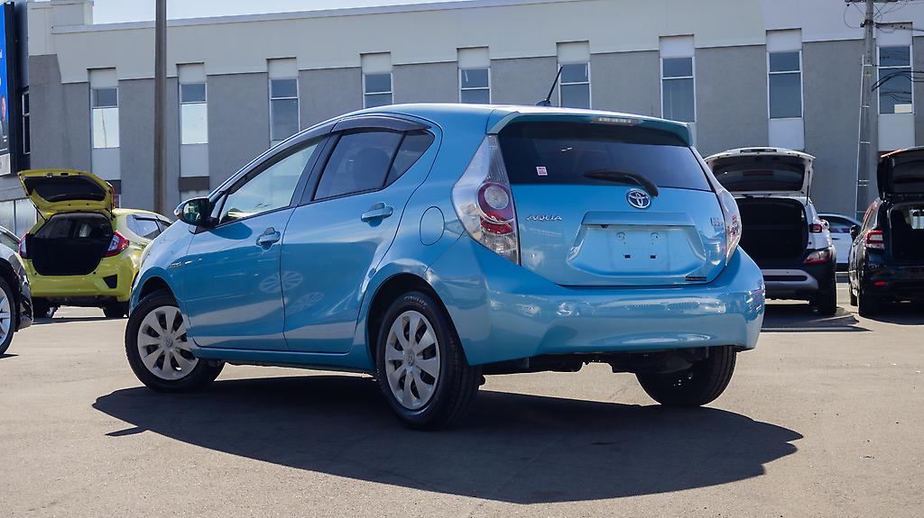 2012 Toyota Aqua G model , Heated seats, Push start image 350783