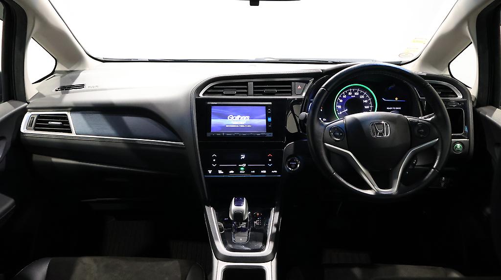 2016 Honda Shuttle Hybrid X image 350361