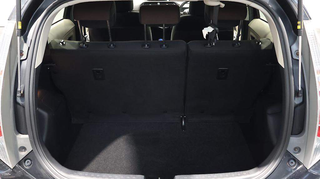 2013 Toyota Aqua S Model, Push Start, Reverse Camera image 348580