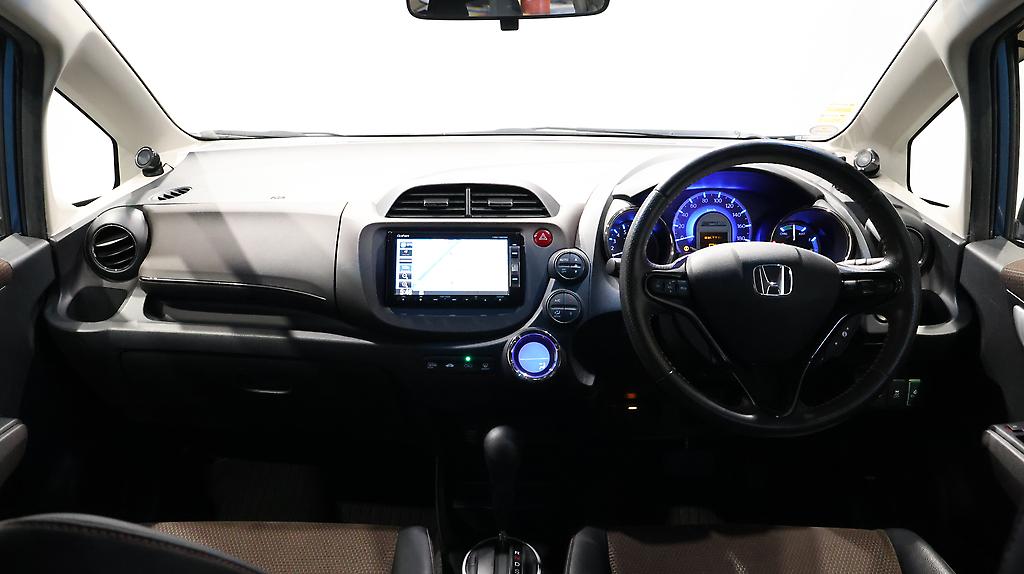 2013 Honda Fit Shuttle Hybrid Smart Selection image 349669