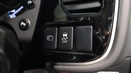 2013 Mitsubishi Outlander PHEV G Navi-Package 4WD image 355314