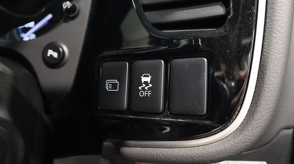 2013 Mitsubishi Outlander PHEV G Navi-Package 4WD image 355314