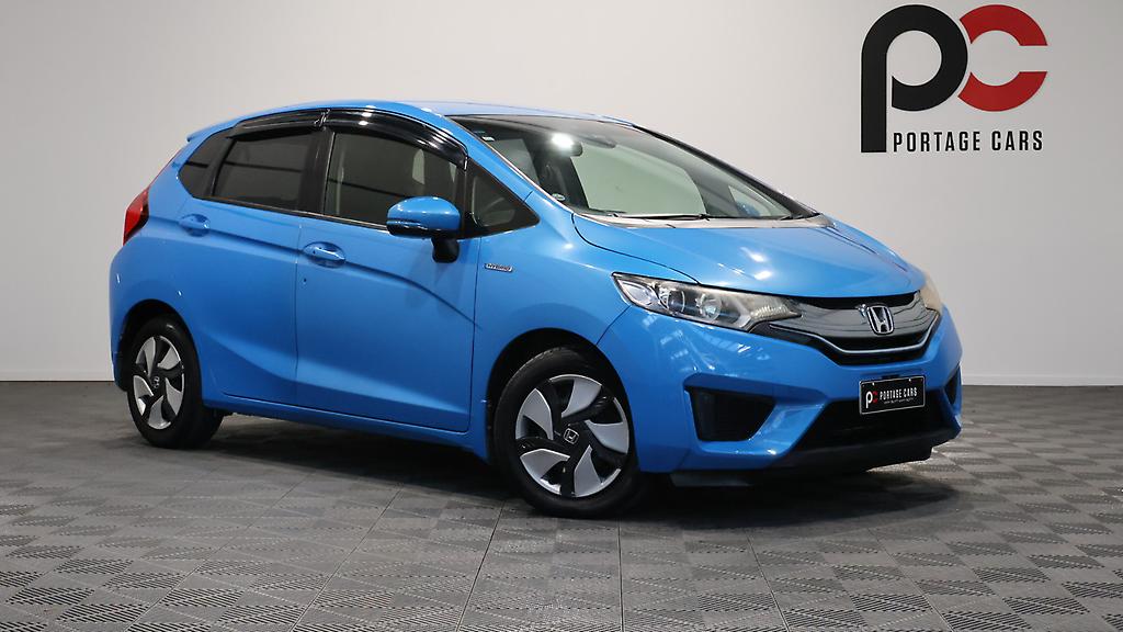 2015 Honda Fit Hybrid F-Package image 357359