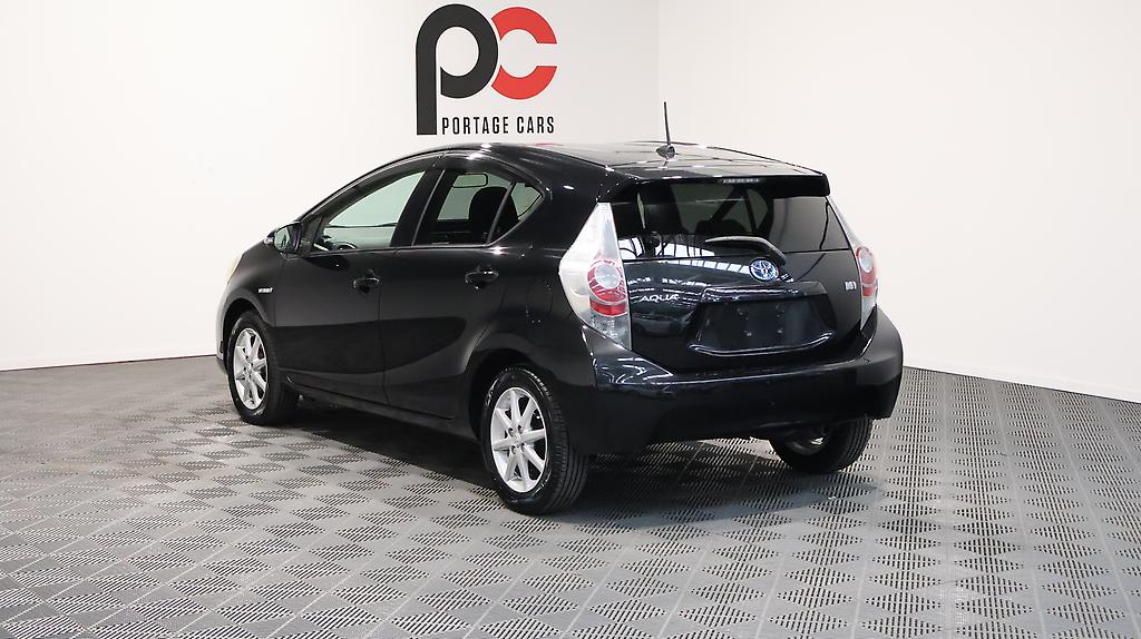 2013 Toyota Aqua S Model, Push Start, Reverse Camera image 355553