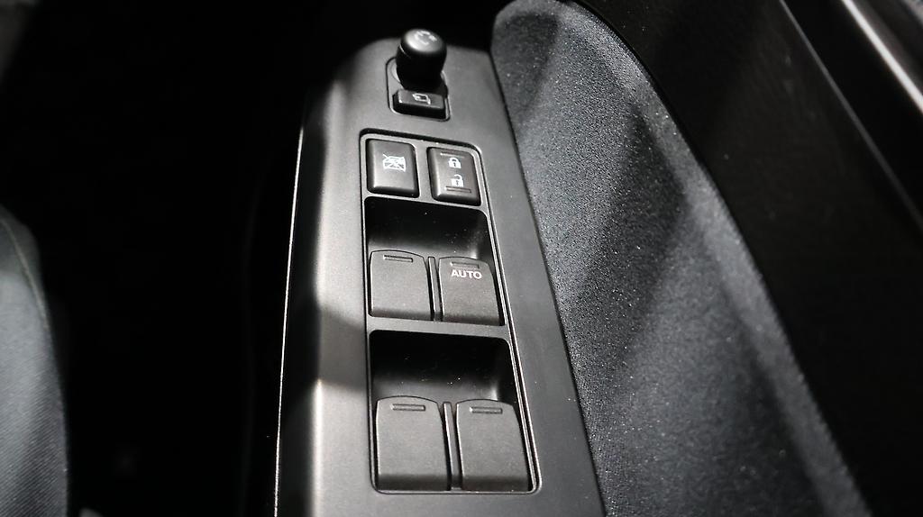 2014 Suzuki Swift XG-DJE image 353600