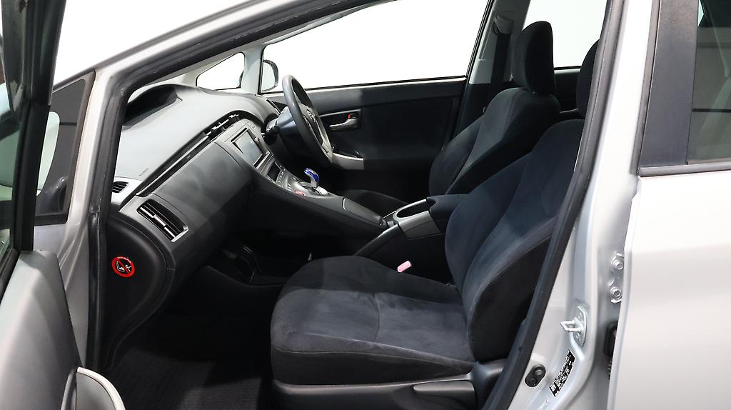2013 Toyota Prius S Model image 356403