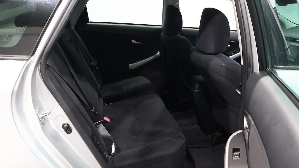 2013 Toyota Prius S Model image 356405