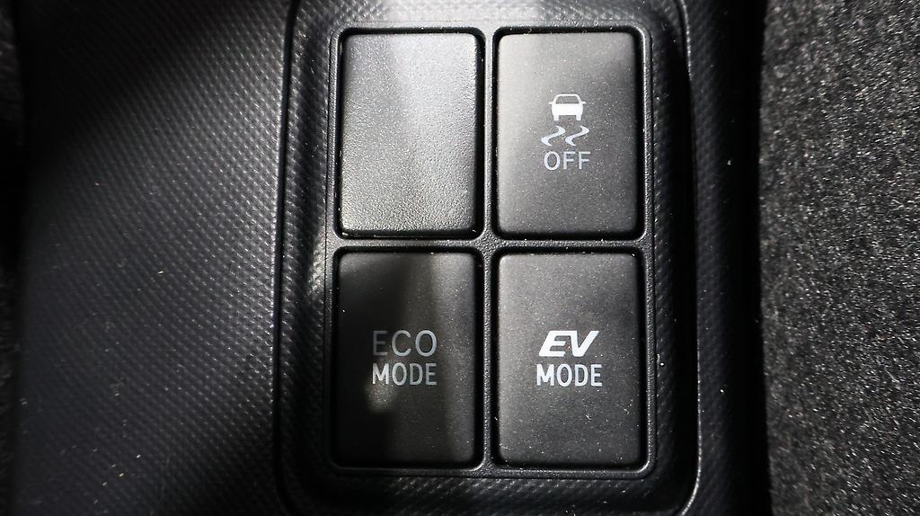 2015 Toyota Aqua S Model, Push Start, Reverse Camera image 357161
