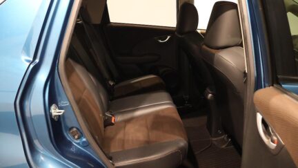 2012 Honda Fit Shuttle Hybrid Smart Selection image 353458