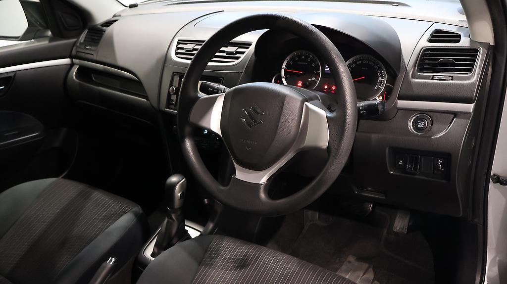 2014 Suzuki Swift XG, Push Start image 354857
