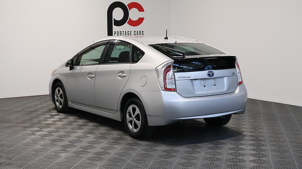 2013 Toyota Prius S Model image 356619