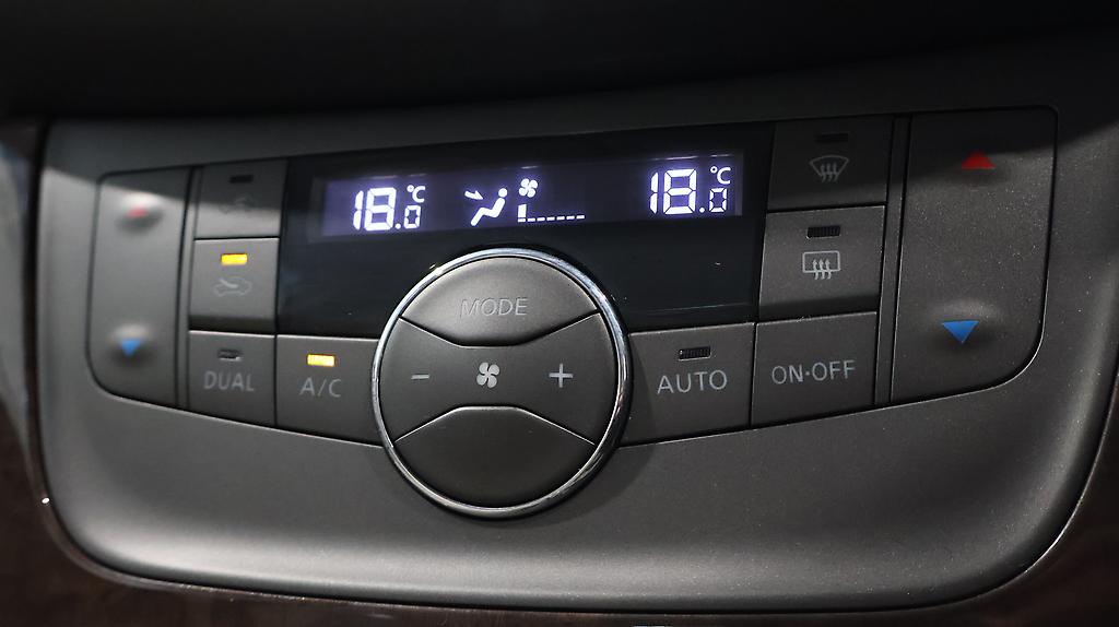 2014 Nissan Sylphy G Model, Push Start, Reverse Camera image 354880