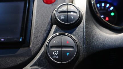 2012 Honda Fit Shuttle Hybrid Smart Selection image 353464