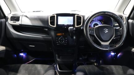 2015 Suzuki Solio DJE J Style image 354816