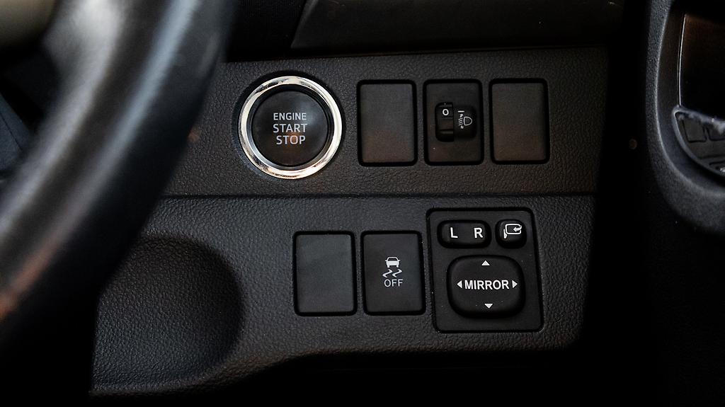 2012 Toyota Ractis G Model Push start image 353443