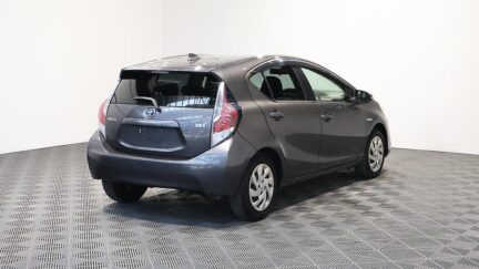 2015 Toyota Aqua S MODEL + PUSH START + REVERSE CAMERA image 357901