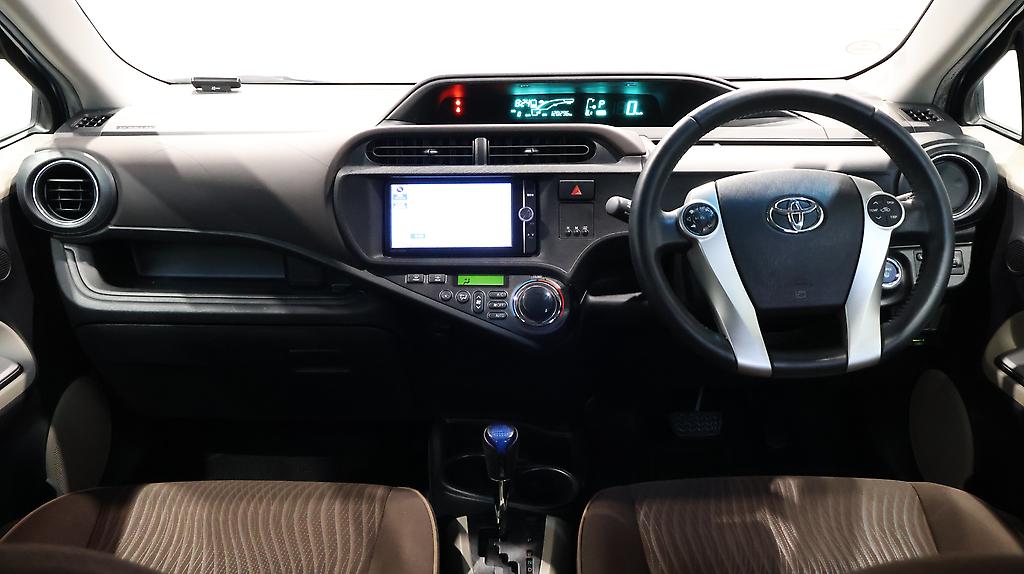2013 Toyota Aqua G Model, Push Start, Reverse Camera image 355929