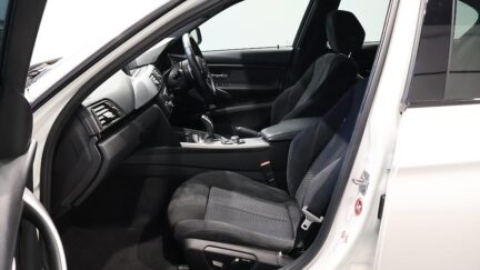 2013 BMW 320i xDrive M Sports image 357024