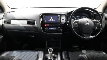 2013 Mitsubishi Outlander PHEV G Navi-Package 4WD image 355306