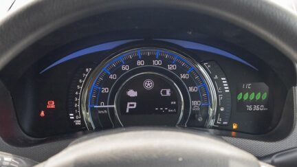 2015 Suzuki Swift XG, Push start image 356902