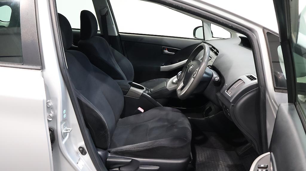 2013 Toyota Prius S Model image 356406