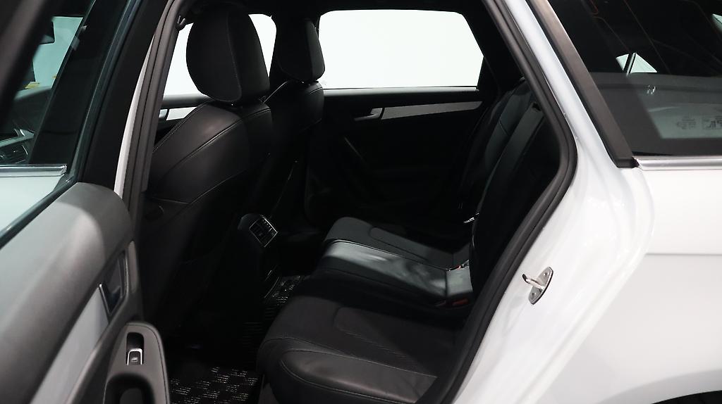 2012 Audi A4 Avant 2.0 TFSI S-Line Package image 355003