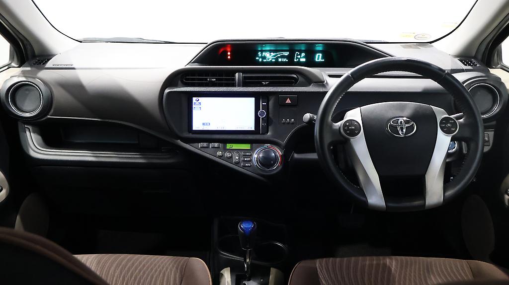 2013 Toyota Aqua G Model + Push Button Start image 354691