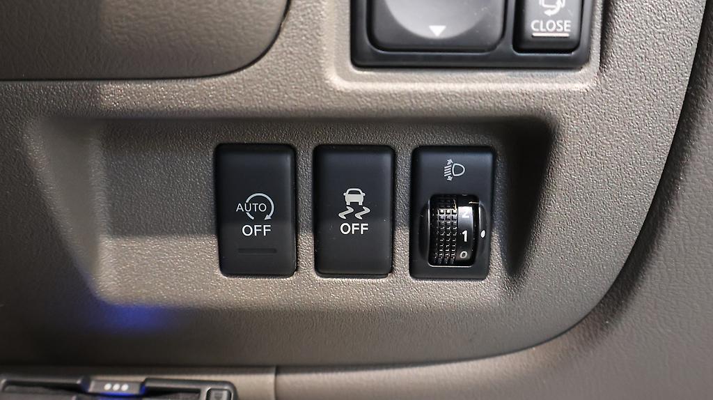 2016 Nissan March Bolero image 355356