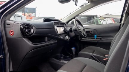 2016 Toyota Aqua Hybrid F spec Push start image 356988