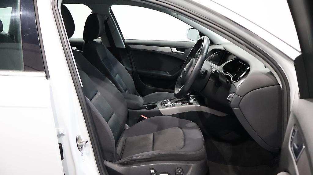 2013 Audi A4 Avant 2.0TFSI Quattro 4WD image 353611