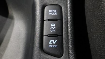 2021 Toyota Yaris Hybrid X image 357605