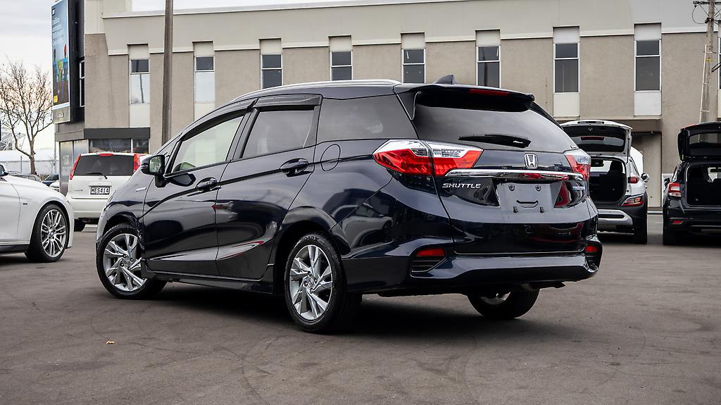 2015 Honda Shuttle Hybrid Z Half Leather Trim image 352726
