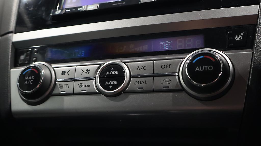 2015 Subaru Outback AWD Limited with Full Leaher image 353709
