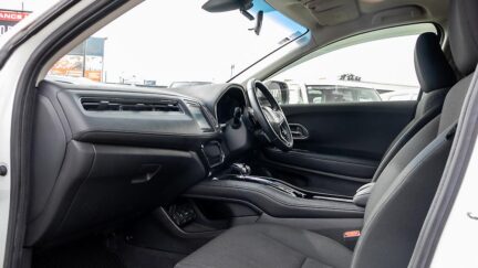 2014 Honda Vezel Hybrid X 7 AT image 357236