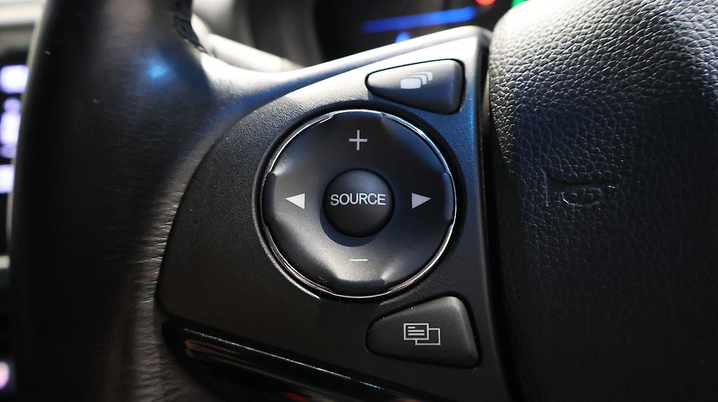 2015 Honda Vezel Hybrid X L-Package 4WD image 355543
