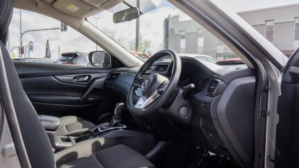 2022 Nissan X-trail ST 2.5P/7 Seater/SW/5DR image 356541