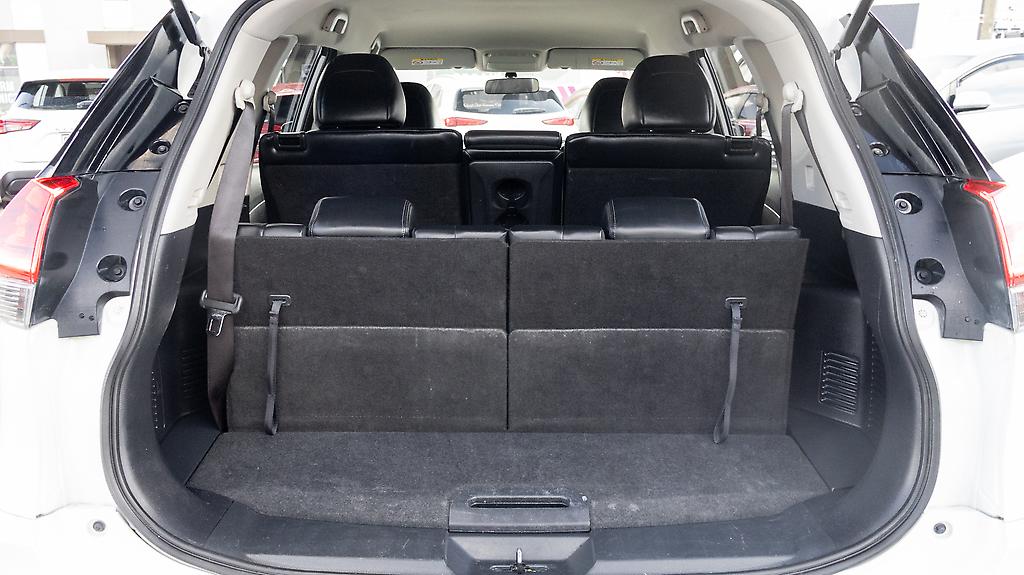 2022 Nissan X-trail ST-L 2.5P/7 Seater leather trim image 356530