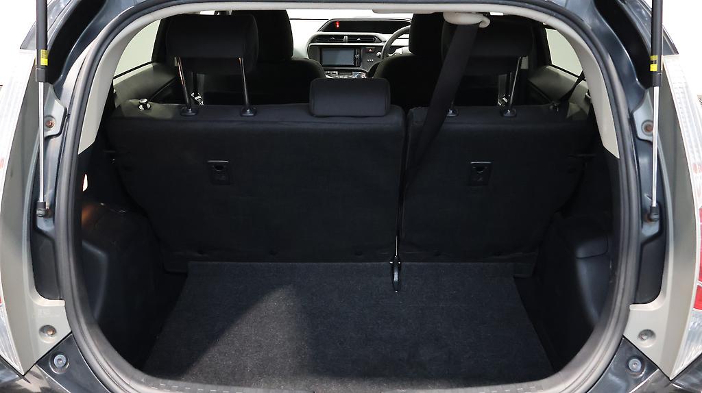 2013 Toyota Aqua S Model, Push Start, Reverse Camera image 355690