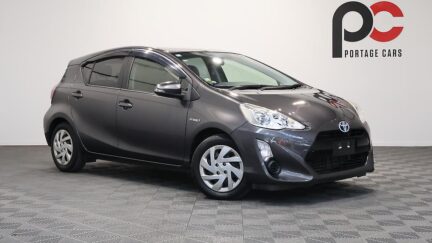 2015 Toyota Aqua S MODEL + PUSH START + REVERSE CAMERA image 357897
