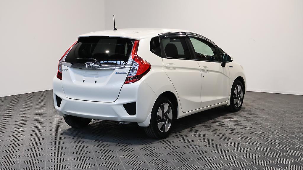 2013 Honda Fit Hybrid L-Package image 356334
