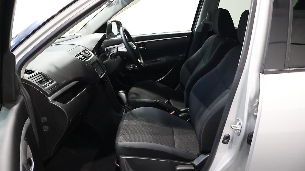 2014 Suzuki Swift XG, Push Start image 354853