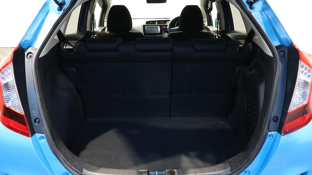 2015 Honda Fit Hybrid F-Package image 357366