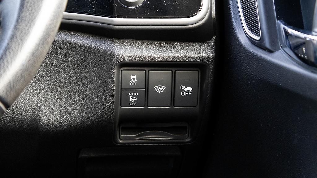 2016 Honda Grace Hybrid EX Push start image 357767