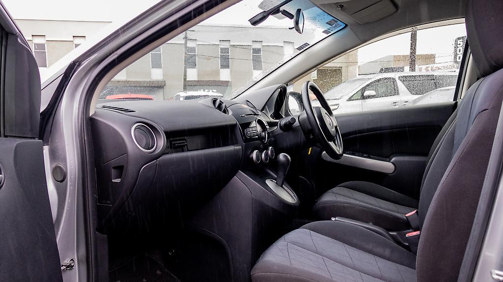 2011 Mazda Demio 13s I stop image 355101