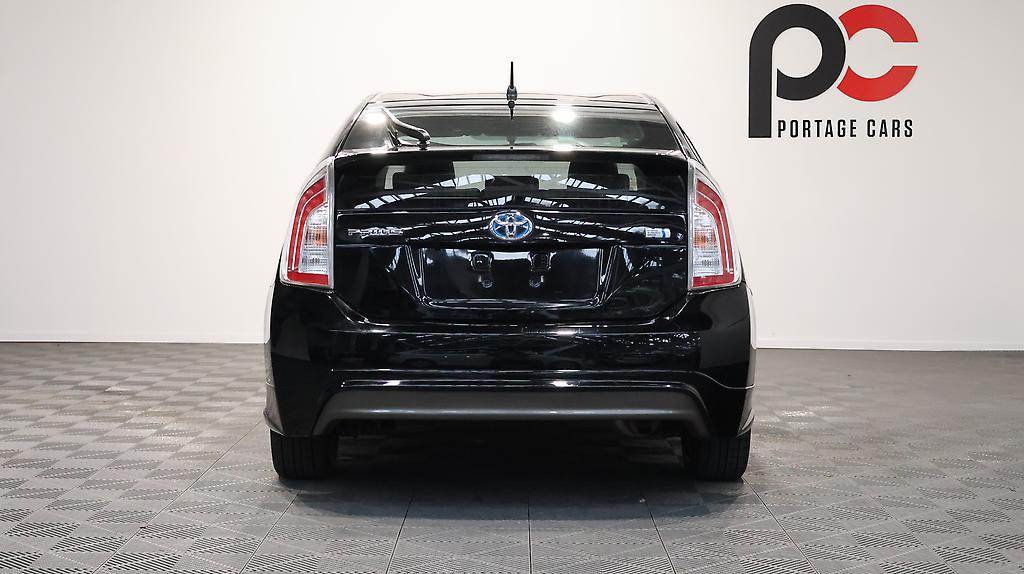 2014 Toyota Prius S Model image 355645