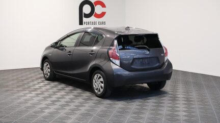 2015 Toyota Aqua S MODEL + PUSH START + REVERSE CAMERA image 357900
