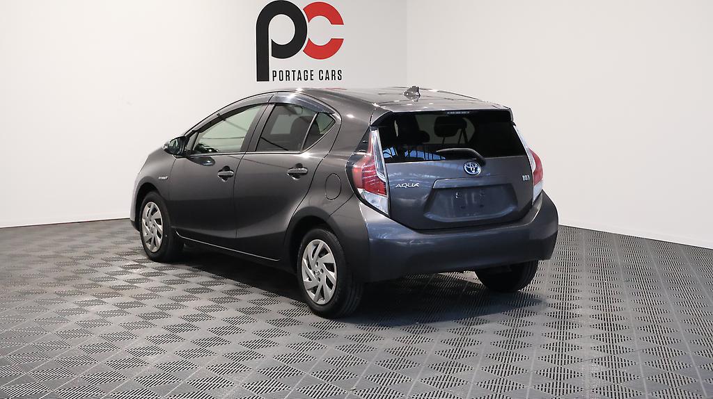 2015 Toyota Aqua S MODEL + PUSH START + REVERSE CAMERA image 357900